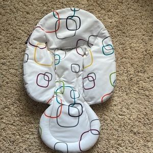 4 Moms newborn insert for mamaroo glider